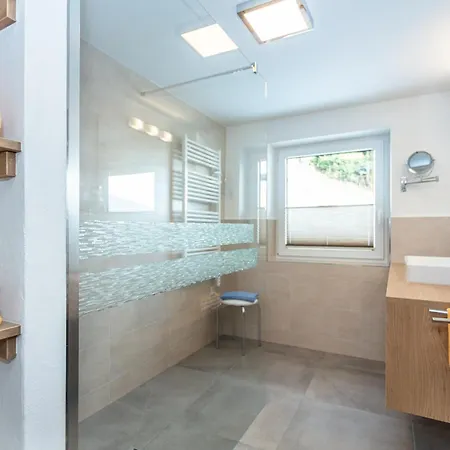 Salzburgerhof * ザールバッハ・ヒンターグレム